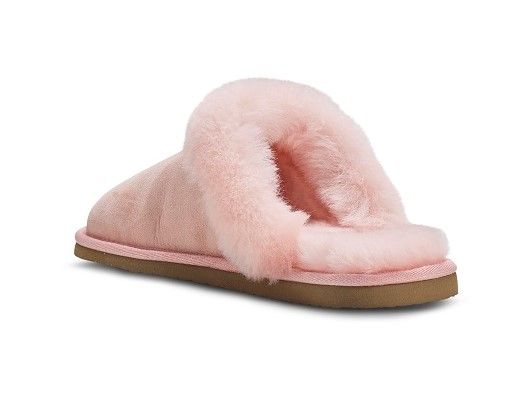 Ladies pink outlet slippers
