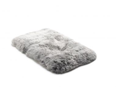 Sheepskin dog crate pads 2025
