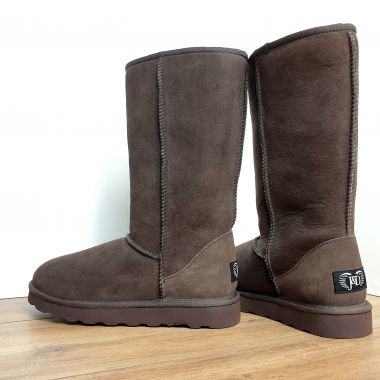 Tall sheepskin Boots: Chocolate Brown