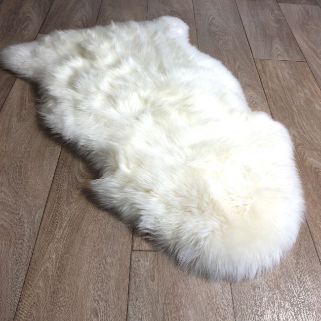 Image of Cream White Sheepskin Rug